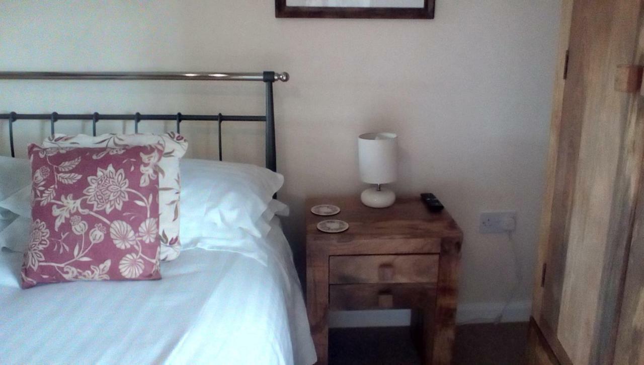 The Lincolnshire Poacher Inn Metheringham Kültér fotó