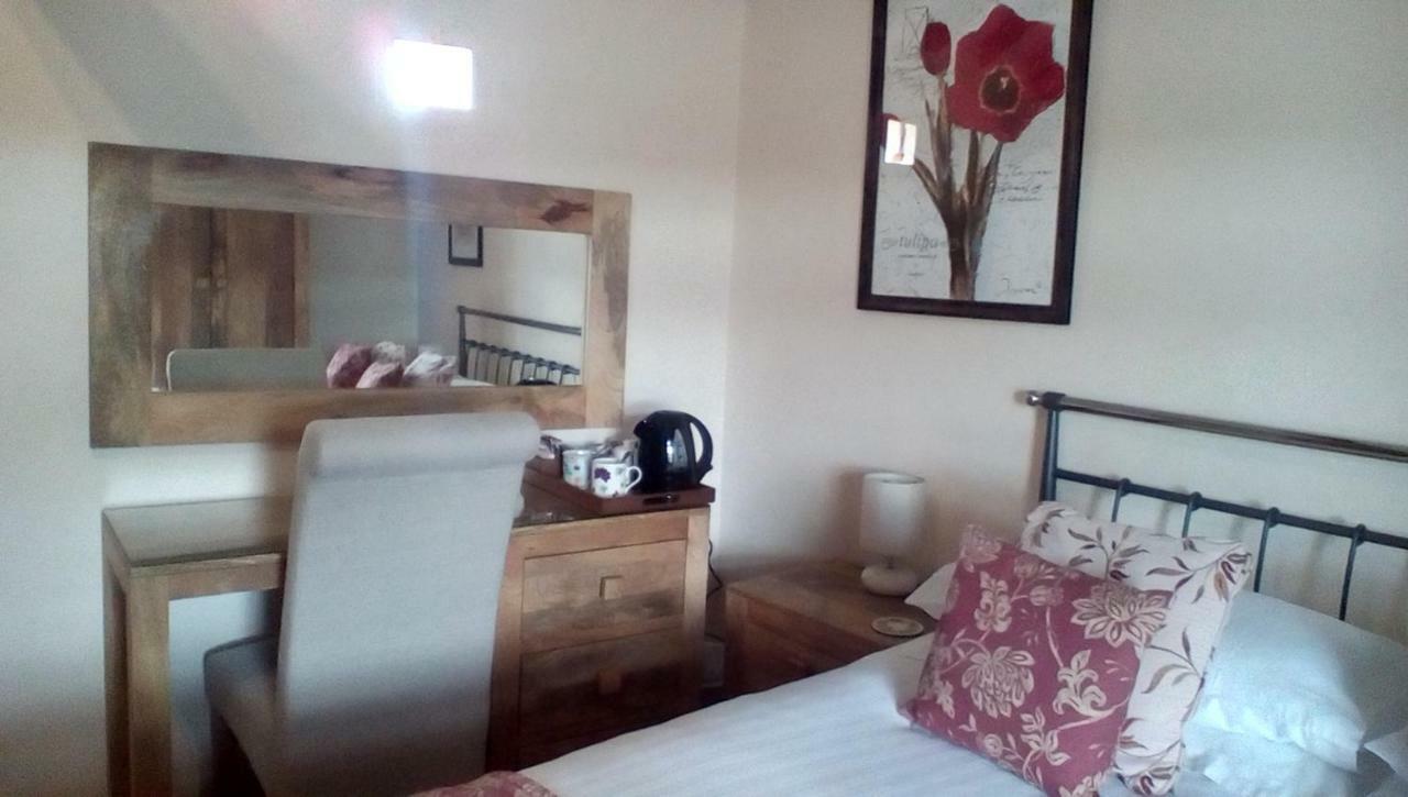 The Lincolnshire Poacher Inn Metheringham Kültér fotó